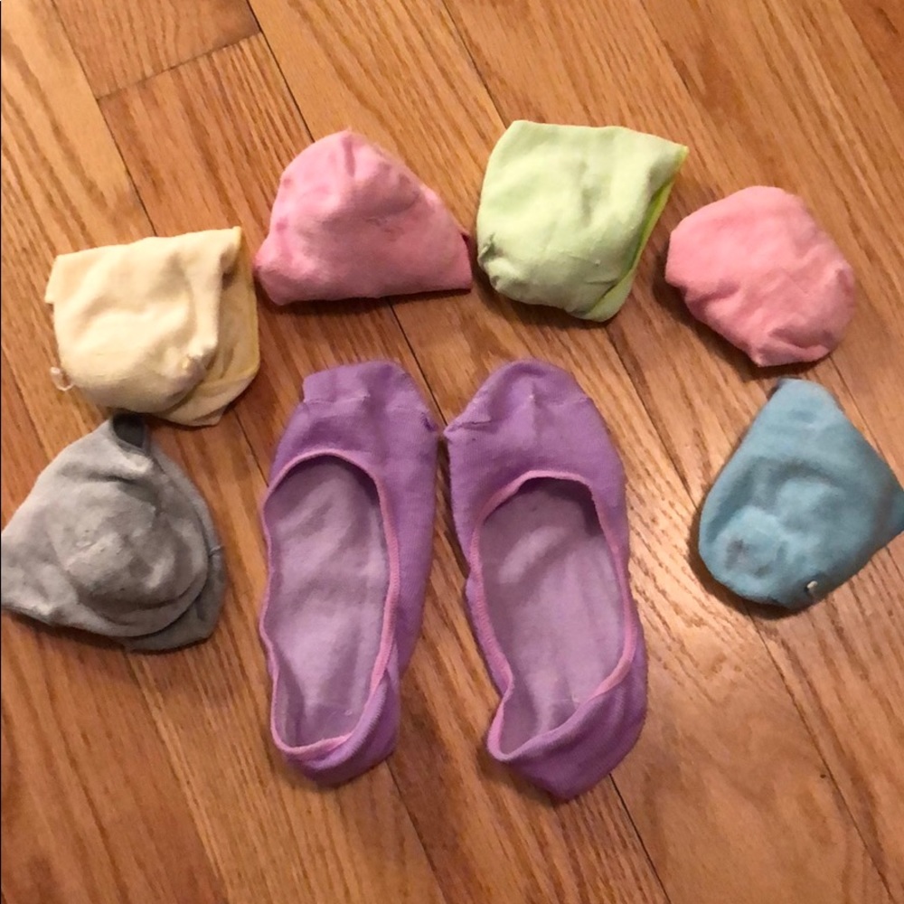 Microfiber No-Show Socks in Pastel colors